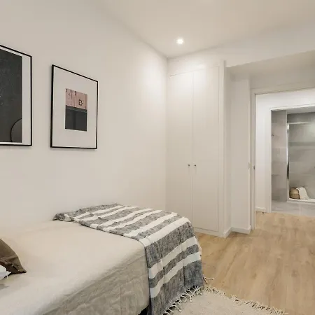 Cetara - 2 Bedrooms, Balcony And Terrace In Ciutat Vella Apartment