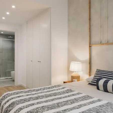 Cetara - 2 Bedrooms, Balcony And Terrace In Ciutat Vella Apartment