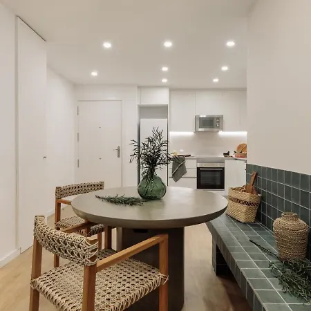 Cetara - 2 Bedrooms, Balcony And Terrace In Ciutat Vella *